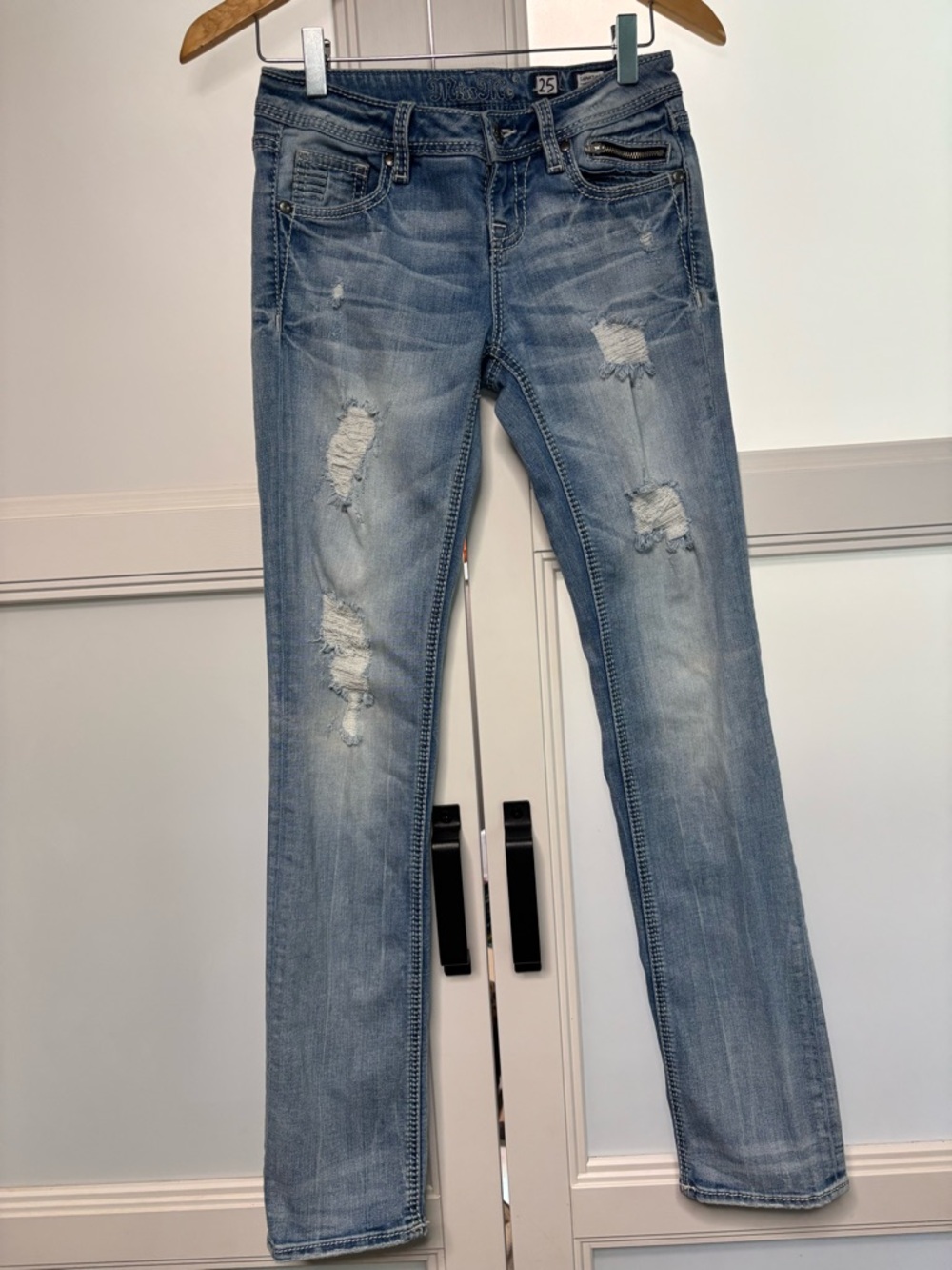 Miss Me Light Wash Distressed Jeans Straight Leg Y2K Size 25